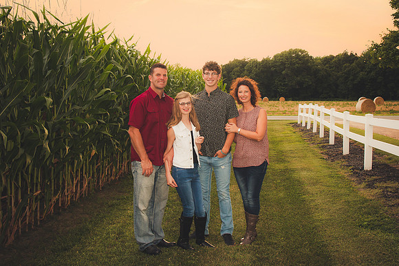 Family Photographer Findlay, Ohio