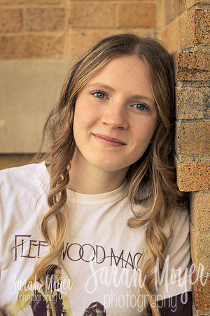 Kate - 2025 Senior-18-Share